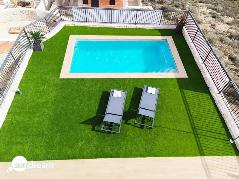 Villa obra nueva venta con piscina La Finca Golf Algorfa