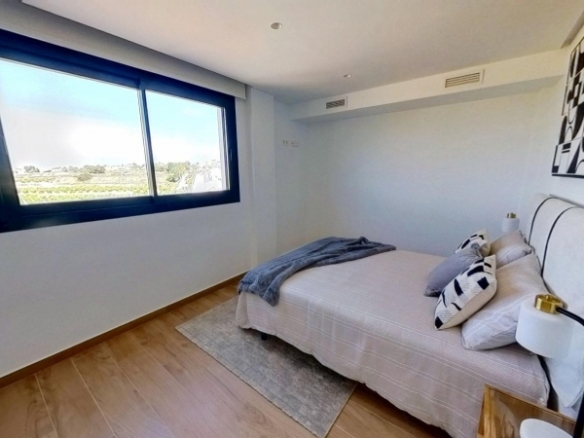 Villa en venta obra nueva en La Finca Golf Algorfa