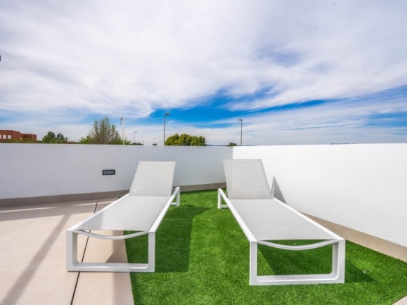 Villa independiente en venta obra nueva Torre Pacheco