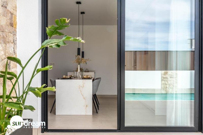 Villa independiente en venta obra nueva Torre Pacheco