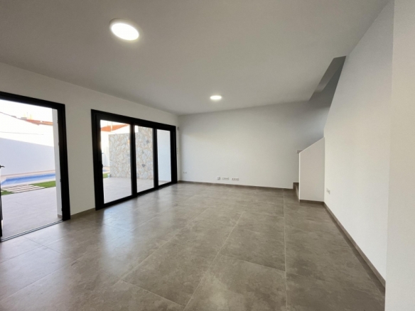Villa obra nueva en venta zona playa San Pedro Pinatar