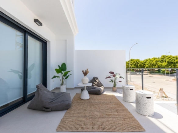Casa adosada obra nueva en venta con piscina en Rafal
