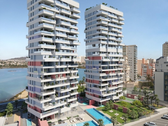 Ático en venta obra nueva con piscina y garaje en Calpe