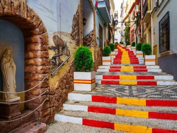 Ático en venta obra nueva con piscina y garaje en Calpe