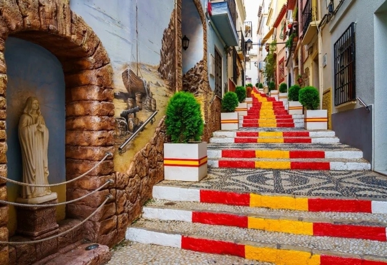 Ático en venta obra nueva con piscina y garaje en Calpe
