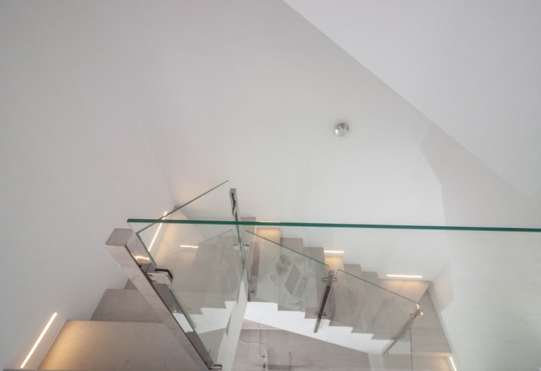 Villa en venta obra nueva con piscina en Villamartin