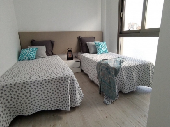 Villa en venta obra nueva con piscina en Villamartin