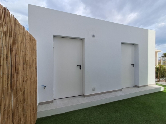 Villa en venta obra nueva con piscina en El Albir