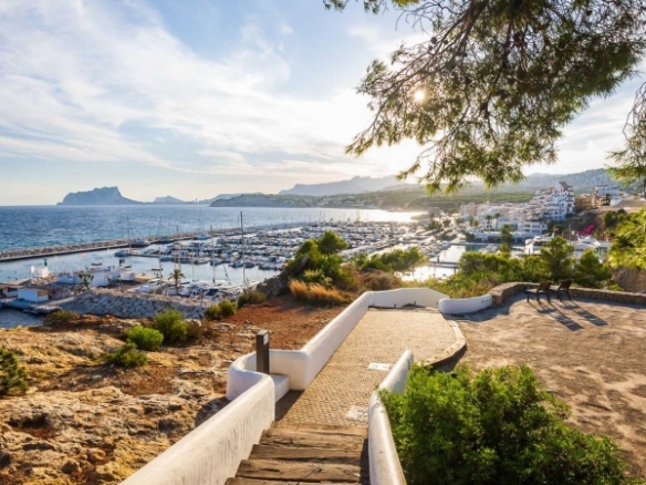 Villa de lujo en venta con piscina en Moraira Teulada