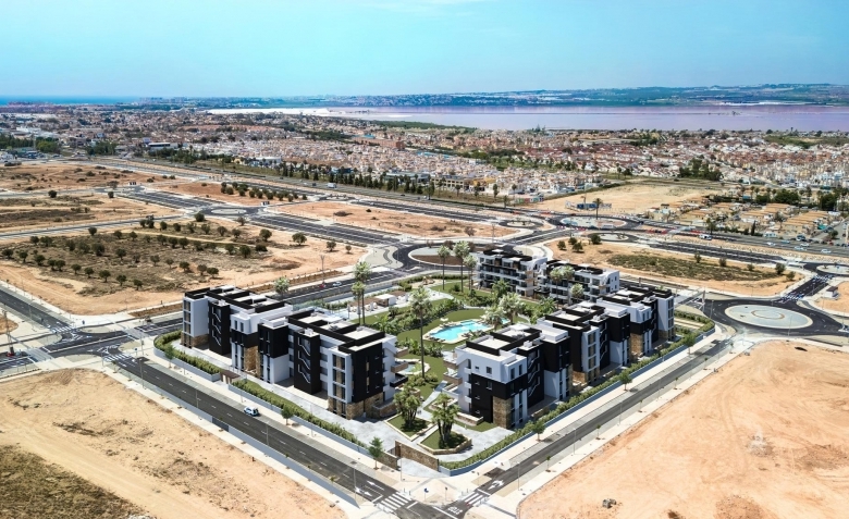 Ático en venta con garaje en La Siesta Torrevieja