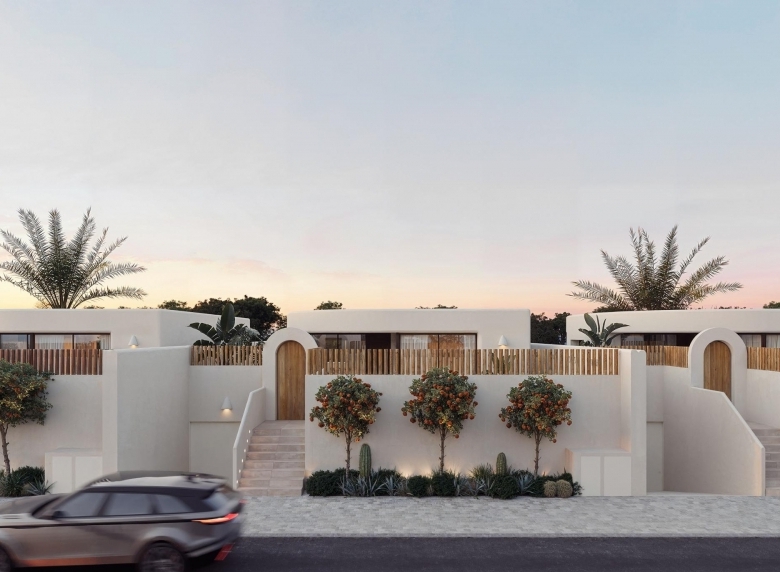 Villa nueva en venta con piscina La Finca Golf Algorfa