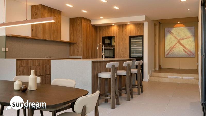 Villa de lujo con 4 dormitorios y piscina privada en la urbanización La Marina, San Fulgencio