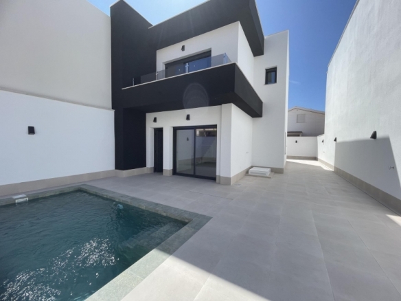 Villa de 3 dormitorios y piscina privada en venta en Las Heredades, Costa Blanca