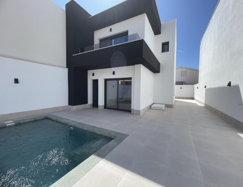 Villa de 3 dormitorios y piscina privada en venta en Las Heredades, Costa Blanca
