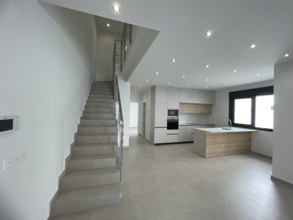 Villa de 3 dormitorios y piscina privada en venta en Las Heredades, Costa Blanca