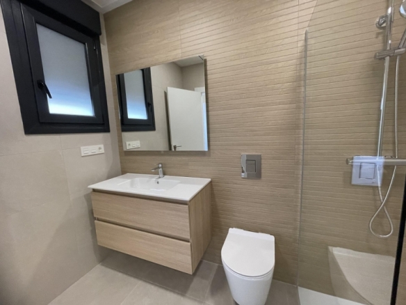 Villa de 3 dormitorios y piscina privada en venta en Las Heredades, Costa Blanca