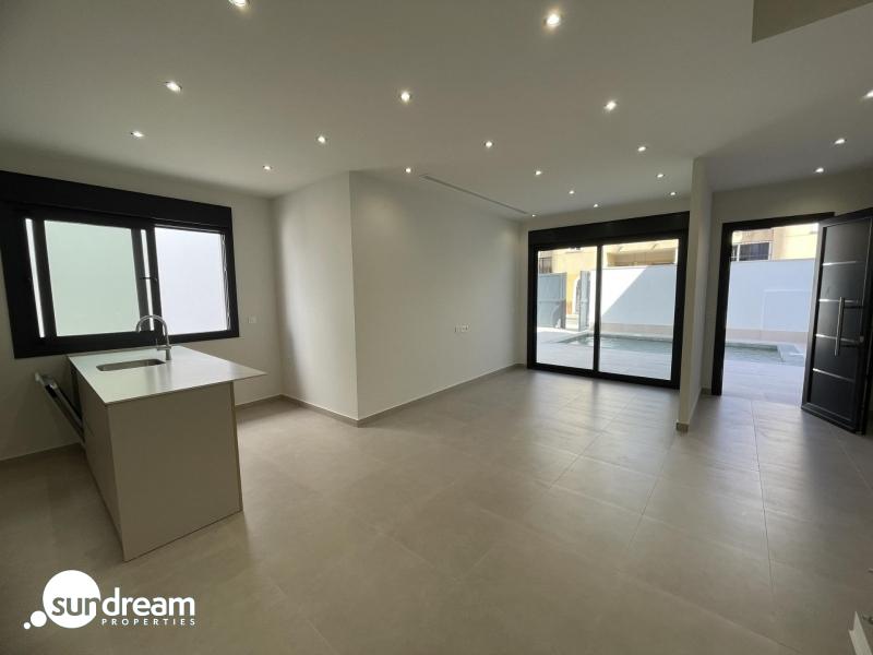 Villa de 3 dormitorios y piscina privada en venta en Las Heredades, Costa Blanca