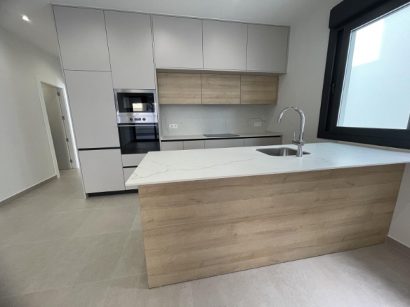 Villa de 3 dormitorios y piscina privada en venta en Las Heredades, Costa Blanca