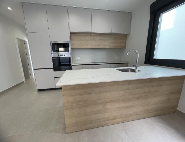 Villa de 3 dormitorios y piscina privada en venta en Las Heredades, Costa Blanca