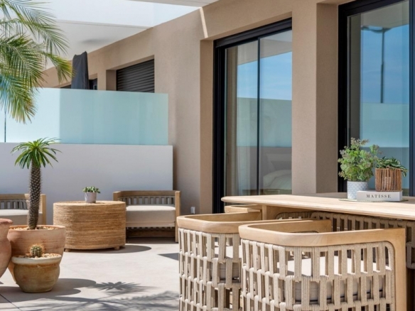 Villa modernas adosadas y pareadas a la venta en Dolores, Alicante