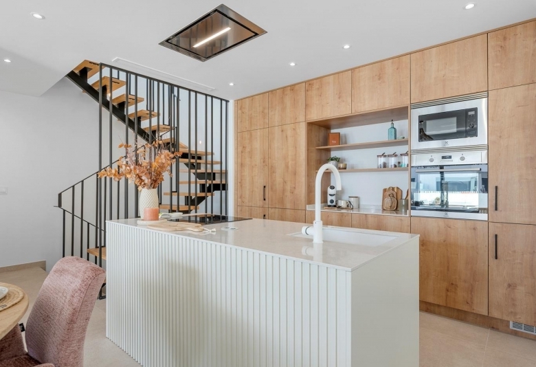 Villa modernas adosadas y pareadas a la venta en Dolores, Alicante