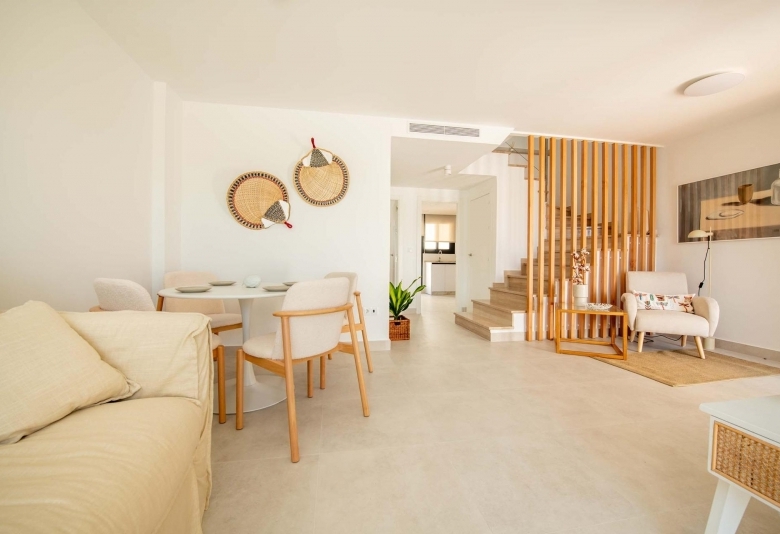 Chalet adosado en venta obra nueva con piscina en Cox