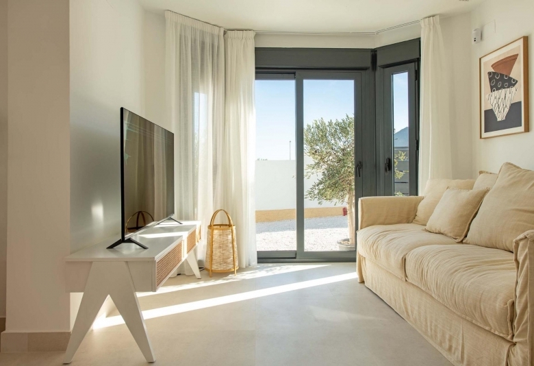 Chalet adosado en venta obra nueva con piscina en Cox