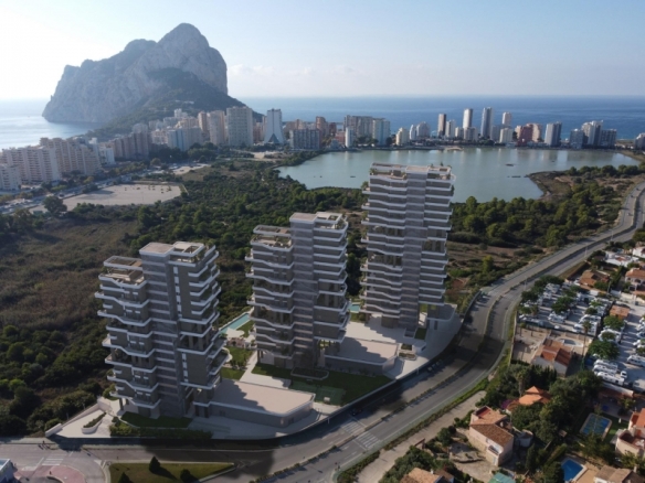 Apartamento de lujo de nueva construcción con 3 dormitorios con vistas al mar a la venta en Calpe, Costa Blanca