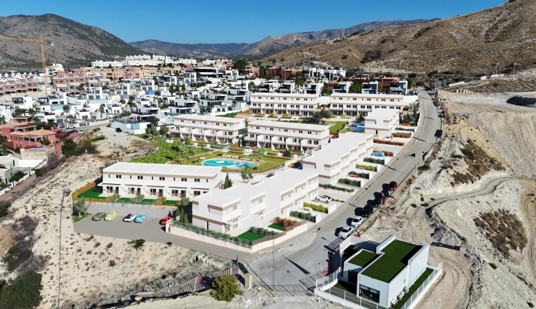 Adosado de 3 dormitorios en venta en Balcón de Finestrat, Costa Blanca