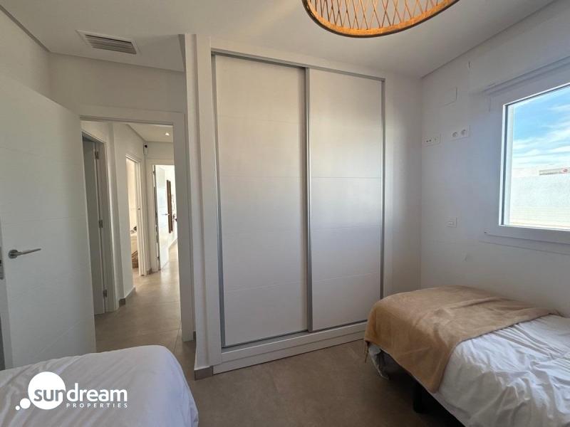 g_42059-17-10 Villa de nueva construción con 3 dormitorios y piscina privada a la venta en Rafal(Alicante)