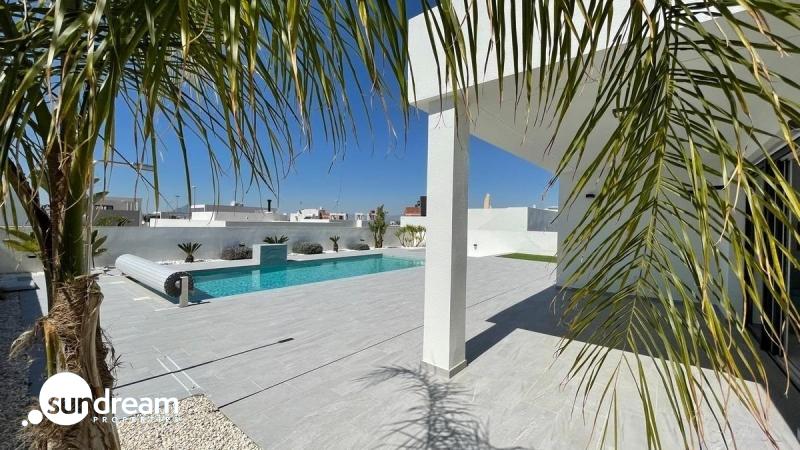 g_42059-17-14 Villa de nueva construción con 3 dormitorios y piscina privada a la venta en Rafal(Alicante)