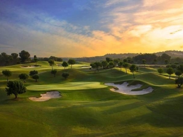 Villa en venta obra nueva Golf Las Colinas Orihuela