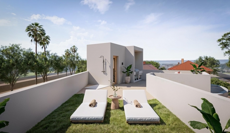 Villa en venta con piscina y garaje en La Zenia