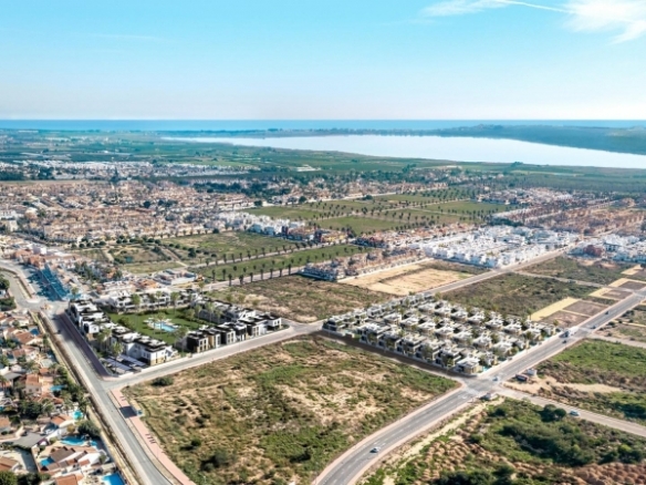 Bungalow de planta alta con 2 dormitorios a la venta en Lo Marabú, Ciudad Quesada