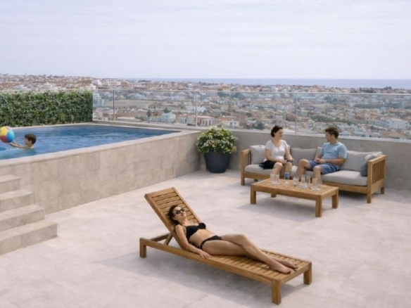 Ático moderno de nueva construcción con 2 dormitorios a un paso de la playa en Torreveija