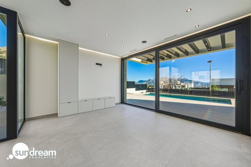 g_42506-23-12 Villa nueva llave en mano con 4 dormitorios y vistas al mar a la venta en La Alberca Polop