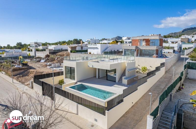 g_42506-23-4 Villa nueva llave en mano con 4 dormitorios y vistas al mar a la venta en La Alberca Polop