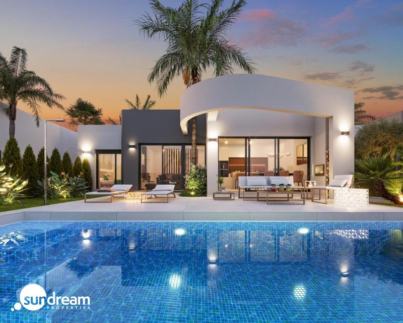 g_42667-20-1 Villa de nueva construcción con 3 dormitorios y piscina privada en venta en primera linea de Golf( Los Alcázares)