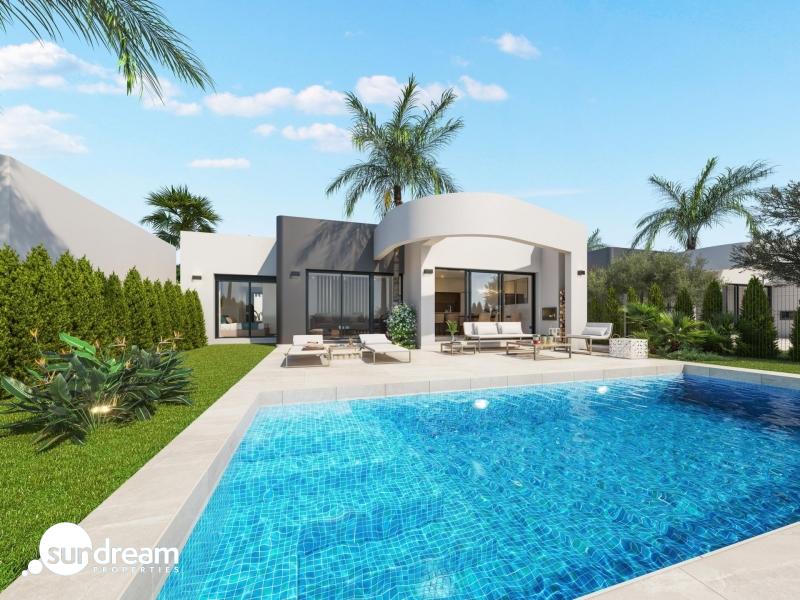 Villa de nueva construcción con 3 dormitorios y piscina privada en venta en primera linea de Golf( Los Alcázares)
