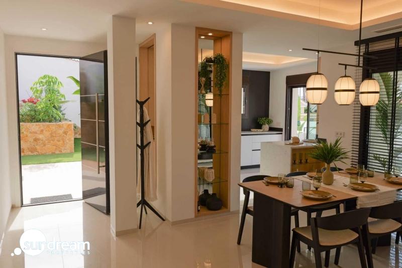 g_42881-11-16 Villa llave en mano con 3 dormitorios, piscina privada y totalmente amueblada en venta en Ciudad Quesada