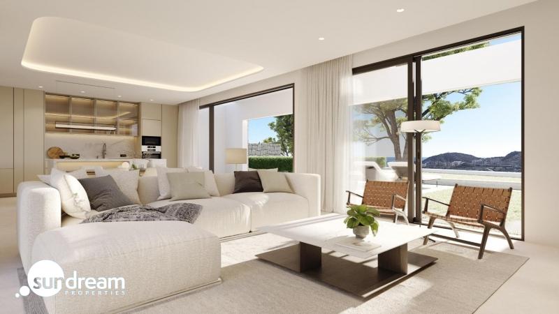Villa de 4 dormitorios con piscina privada a la venta en Finestrat.