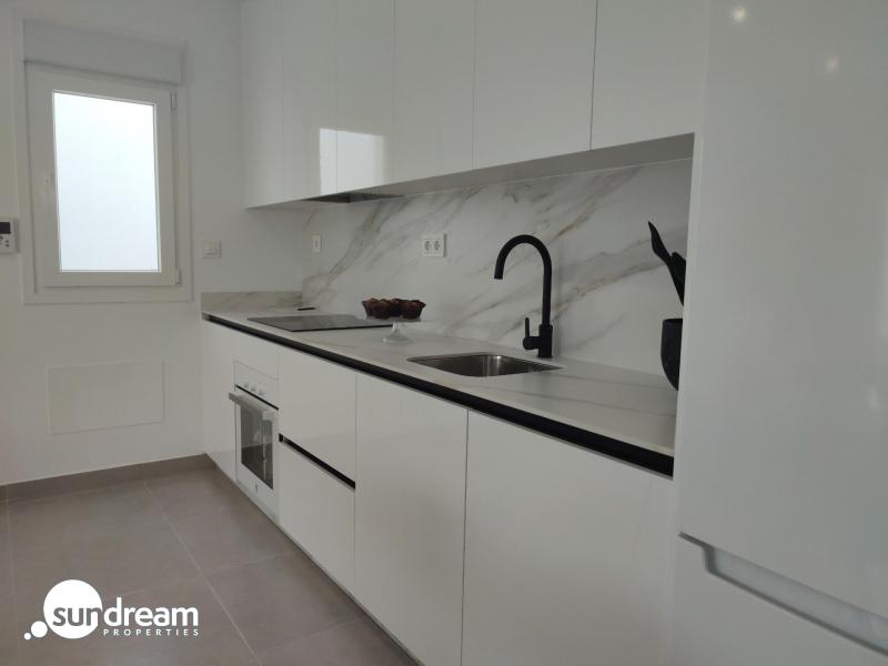 g_42902-7-9 Villa de una sola planta con 3 dormitorios con piscina privada a la venta en Balsicas(Murcia)