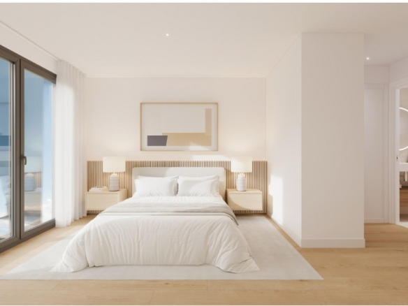 Ático de 3 dormitorios con solarium y piscina privada a 900m. de la playa en Villajoyosa