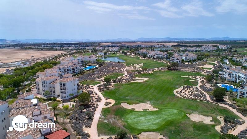 VILLAS PAREADAS EN UNA SOLA PLANTA DE NUEVA CONSTRUCCIÓN EN SUCINA