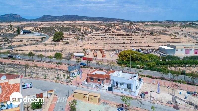 g_43155-8-35 VILLAS PAREADAS EN UNA SOLA PLANTA DE NUEVA CONSTRUCCIÓN EN SUCINA