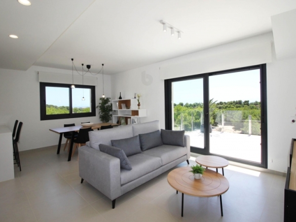 LO ROMERO GOLF, MAGNÍFICOS APARTAMENTOS EN PRIMERA LÍNEA 3 DORMITORIOS 2 BAÑOS