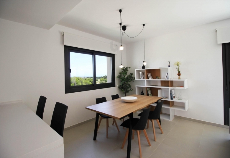 LO ROMERO GOLF, MAGNÍFICOS APARTAMENTOS EN PRIMERA LÍNEA 3 DORMITORIOS 2 BAÑOS