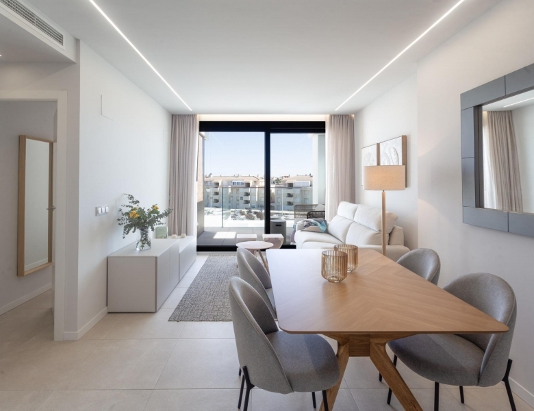 Ático de 2 dormitorios a escasos metros del mar a la venta en Denia(Alicante)