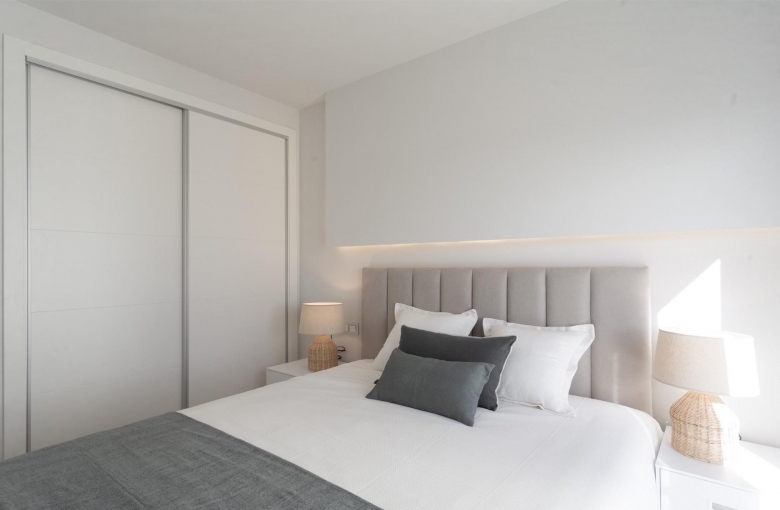 Ático de 2 dormitorios a escasos metros del mar a la venta en Denia(Alicante)
