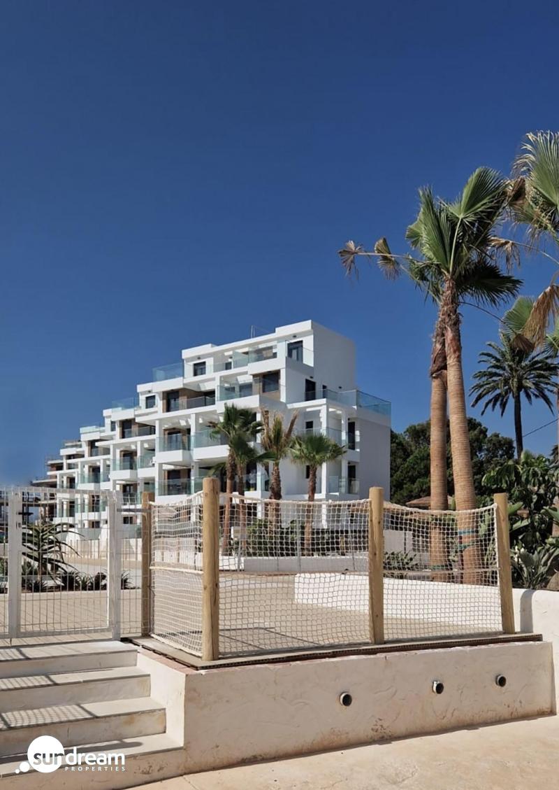 g_43253-10-40 Ático de 2 dormitorios a escasos metros del mar a la venta en Denia(Alicante)
